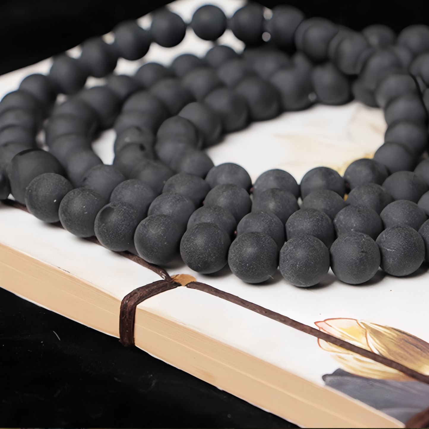 Sacred Buddhist Healing Power: 108 Beads Bodhi Seed Mala Bracelet with Natural Amber for Enhanced Spirituality and Wellness