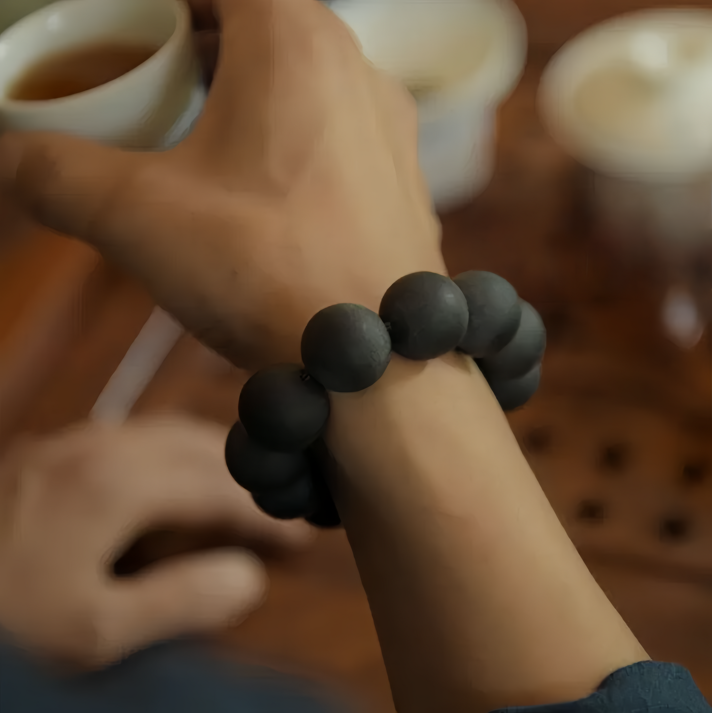 Natural Amber Medicinal Beads Agarwood Scented Buddhist Mala Bracelet