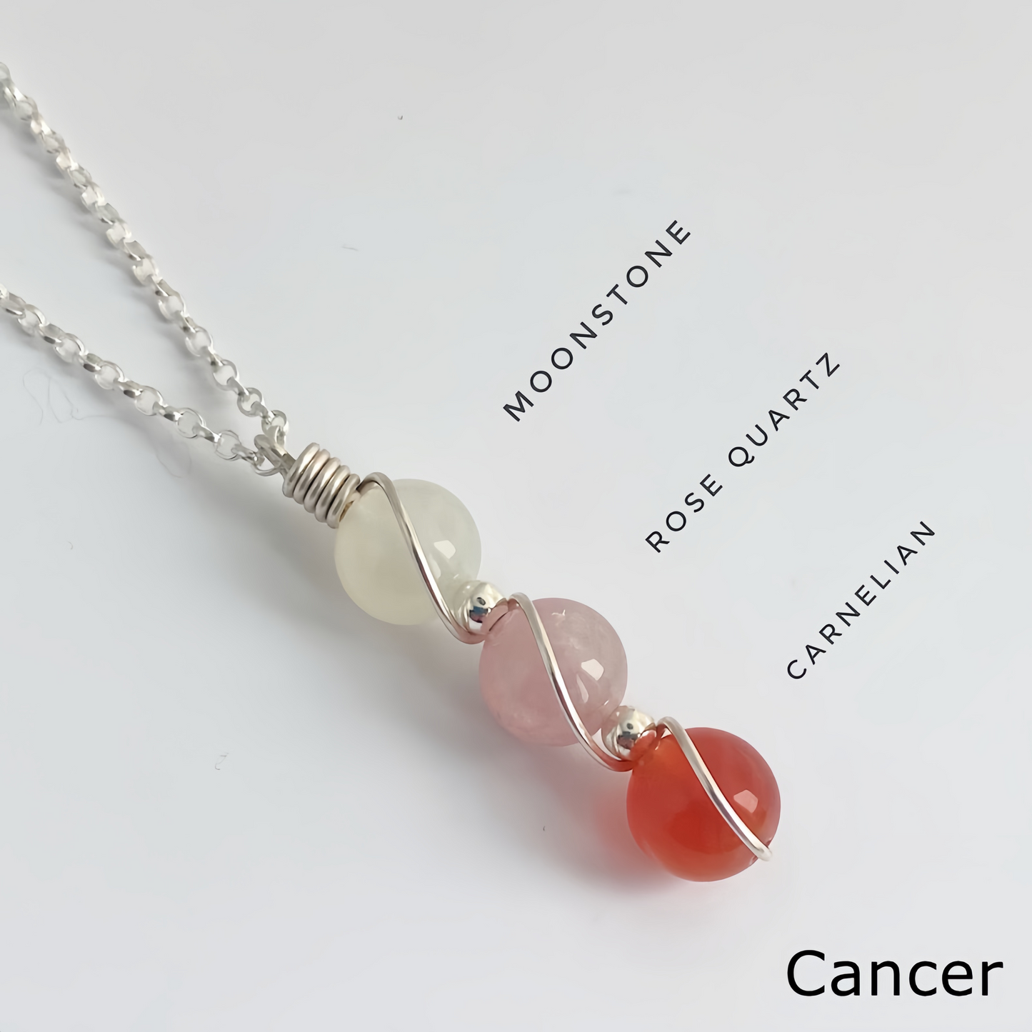 Collier avec pendentif en argent sterling 925 et cristal naturel de guérison, motif tissé à la main.