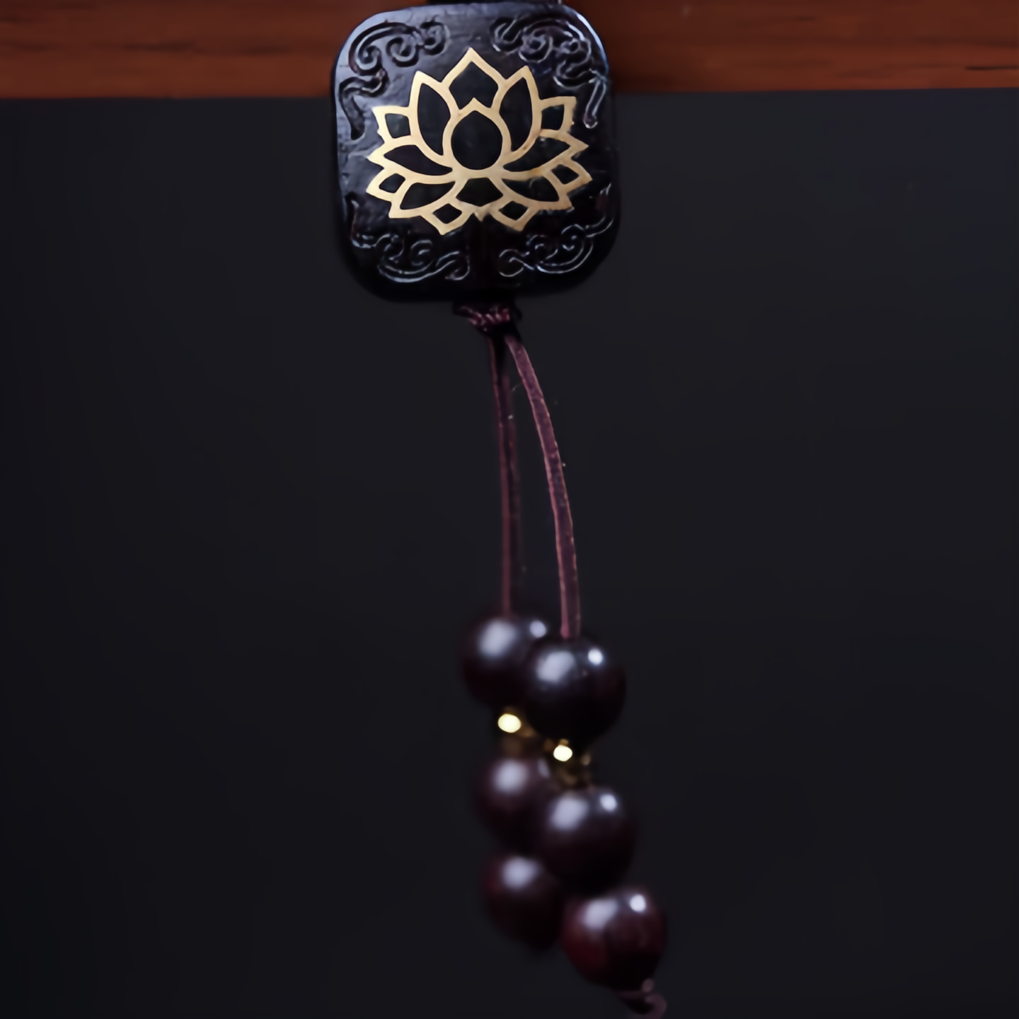 108 Mala Beads Tibetan Small Leaf Red Sandalwood Lotus Balance Bracelet