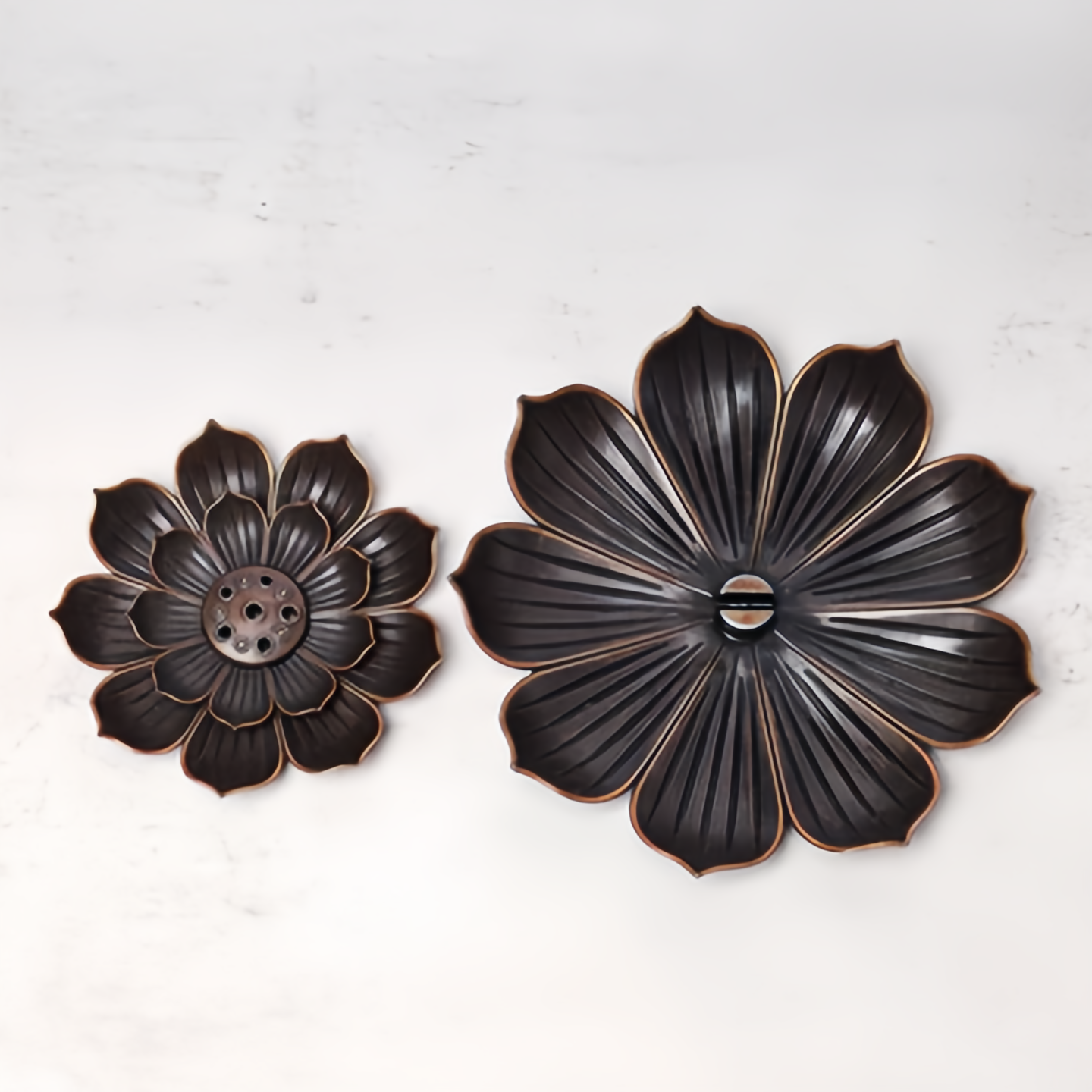 Ntique Bronze 6-Hole Lotus Incense Burner - Handcrafted Zen Home Decor for Meditation, Yoga & Aromatherapy (Eco-Friendly Copper Alloy)